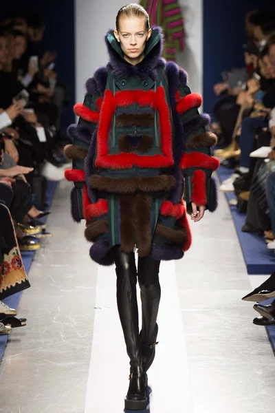 Look 41